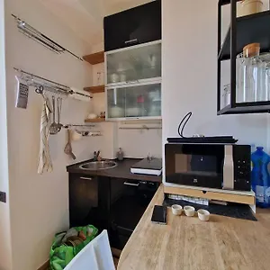 Happyhouse , Milano Italia